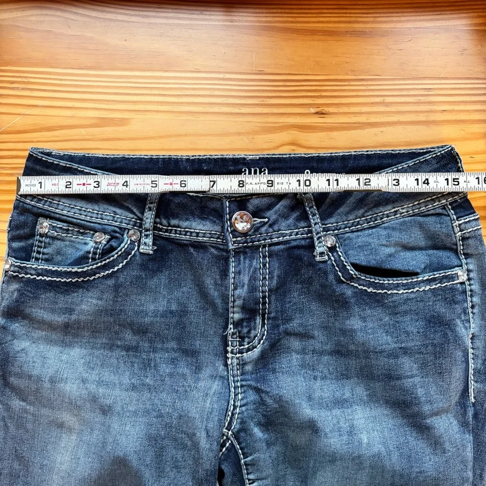 a.n.a Y2K Low Rise Medium Wash Jeans Rhinestone Pockets Sz 8 Bling Streetwear